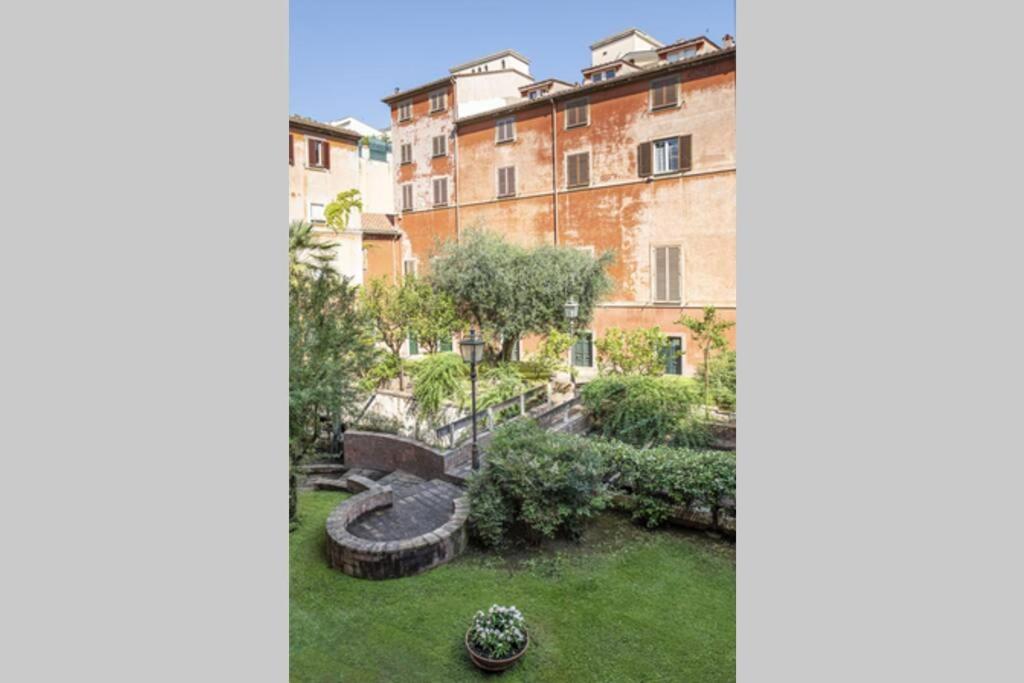 Appartamento Vivi Trevi Luxury Suites
