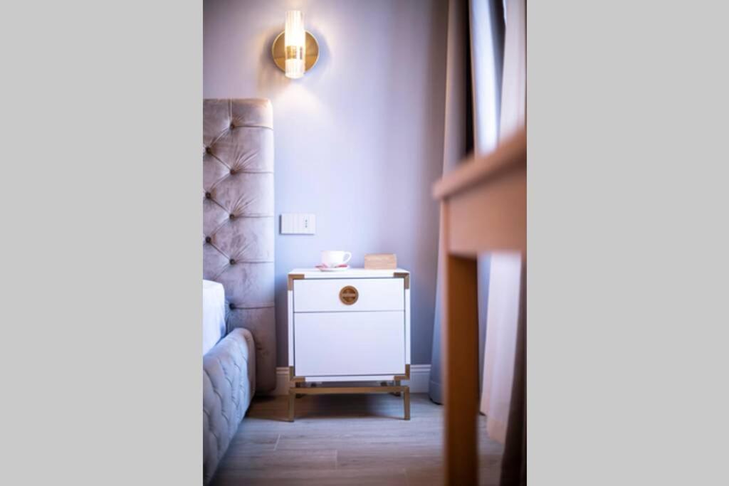 Apartamento Vivi Trevi Luxury Suites