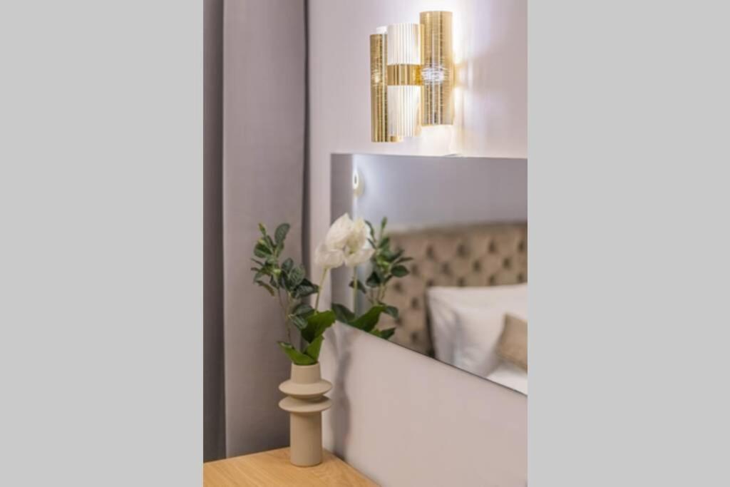 Vivi Trevi Luxury Suites Apartamento *